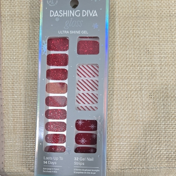 SALE* Dashing Diva Gloss Ultra Shine Gel Press-On Nails - Red Sparkle 32 Pc - Picture 5 of 5